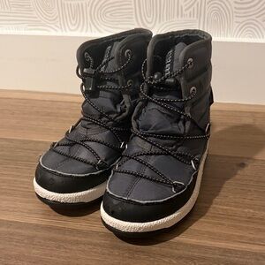 Gray Kids Moon boots